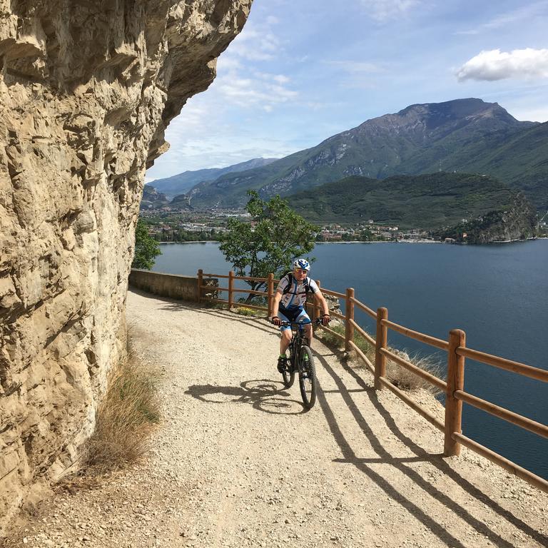 Garda Bike Apartments Riva del Garda Exterior photo